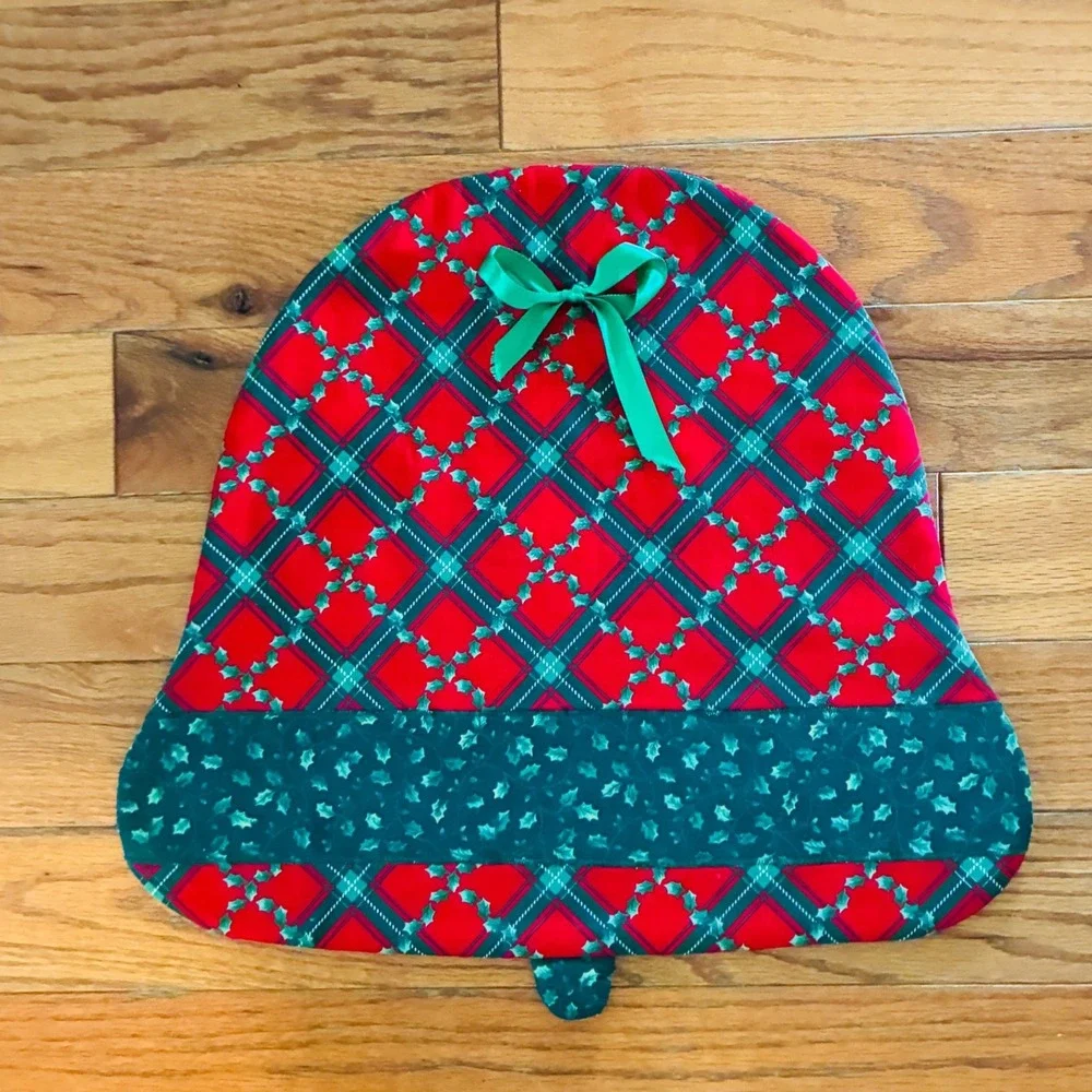 Vintage Christmas Bell Placemats Set 4 Handmade Fabric Holiday Cottagecore